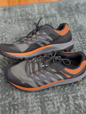 Merrell Nova 2 J067079 Hiking Shoes Men's Size 11 Charcoal Gray Orange Sneakers